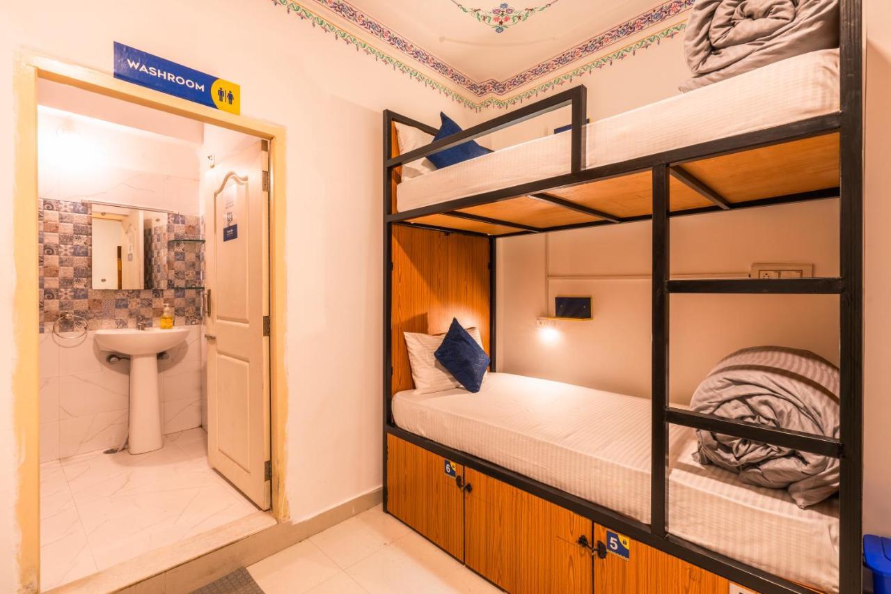 Хостел Shalom Backpackers Удайпур Экстерьер фото
