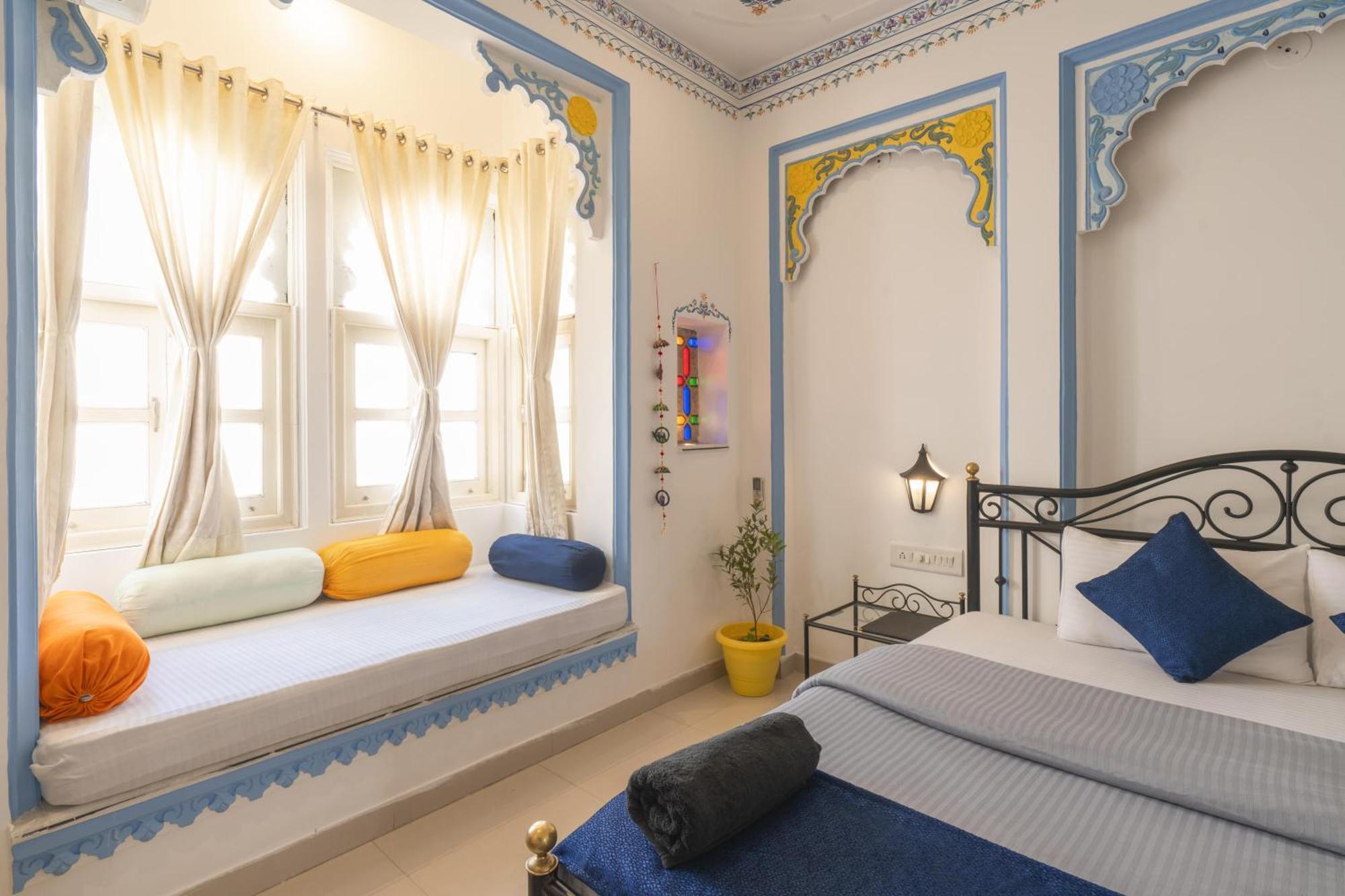 Хостел Shalom Backpackers Удайпур Экстерьер фото